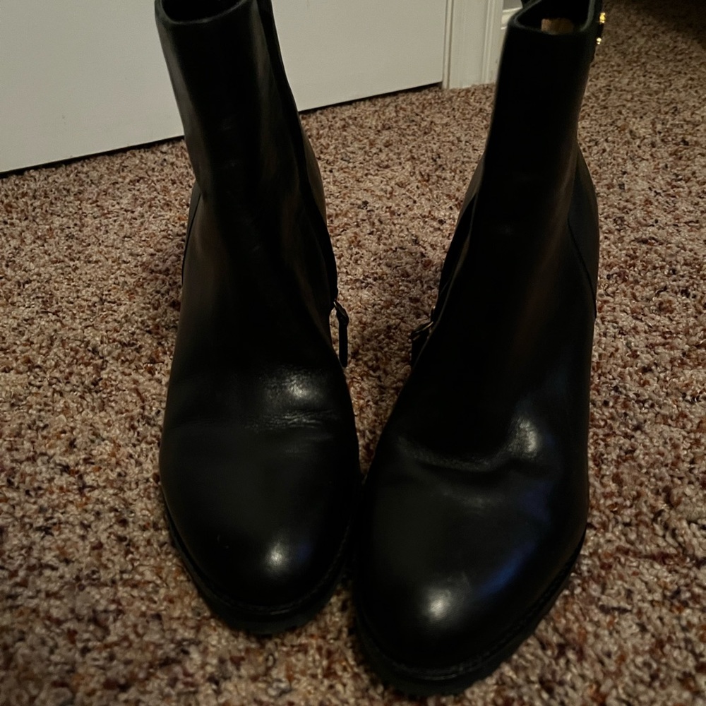 Ralph Lauren Shaley Leather Black Ankle Boots